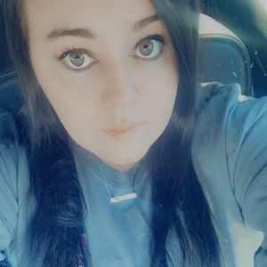 Meet your Posher, Lanissa